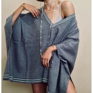 NEW House of Harlow 1960 Poncho Cape Cardigan V-Neck Gray Knit Sweater, One Size